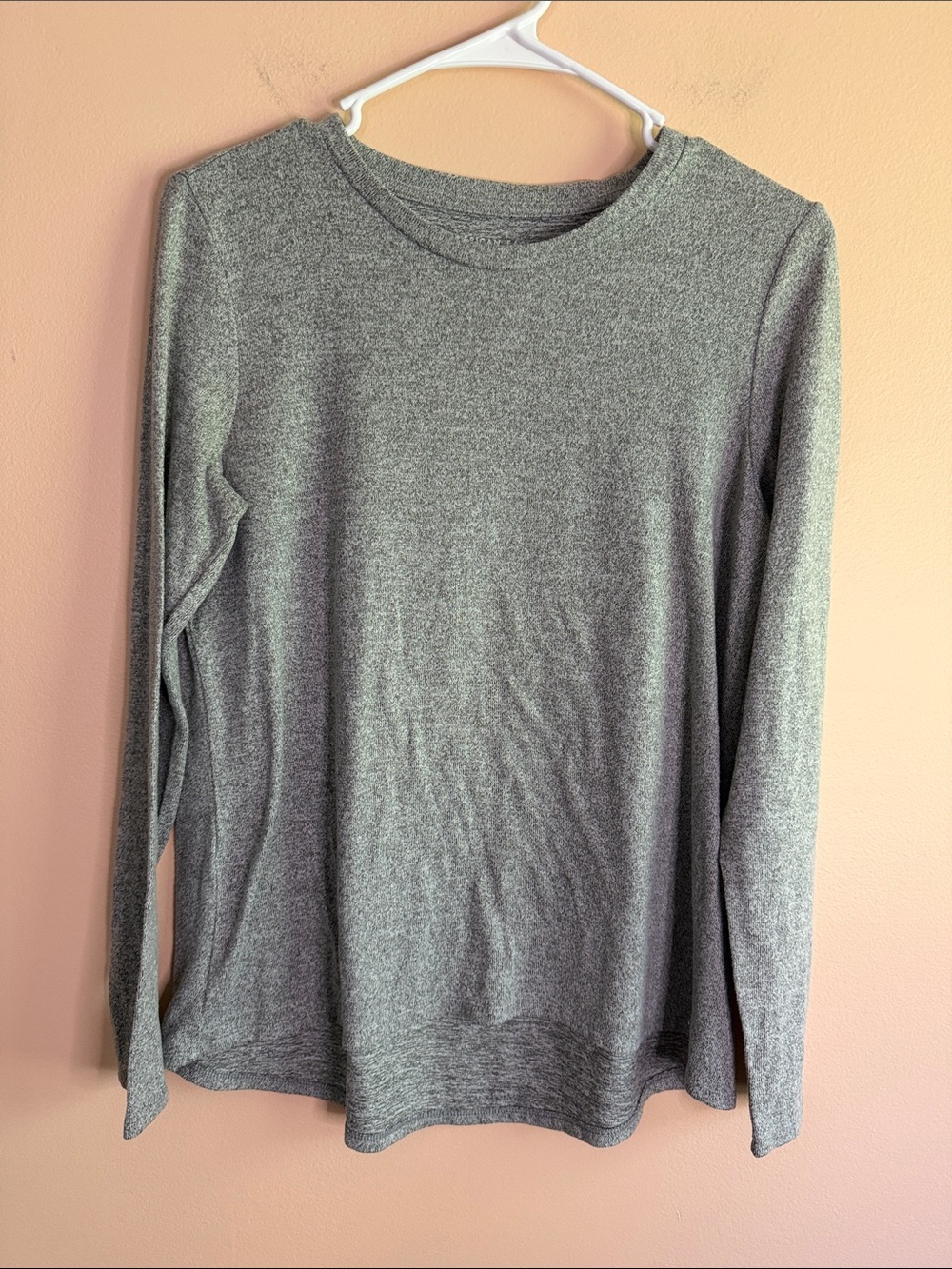 American Eagle Outfitters Heather Gray Crewneck Long-Sleeve Sweater